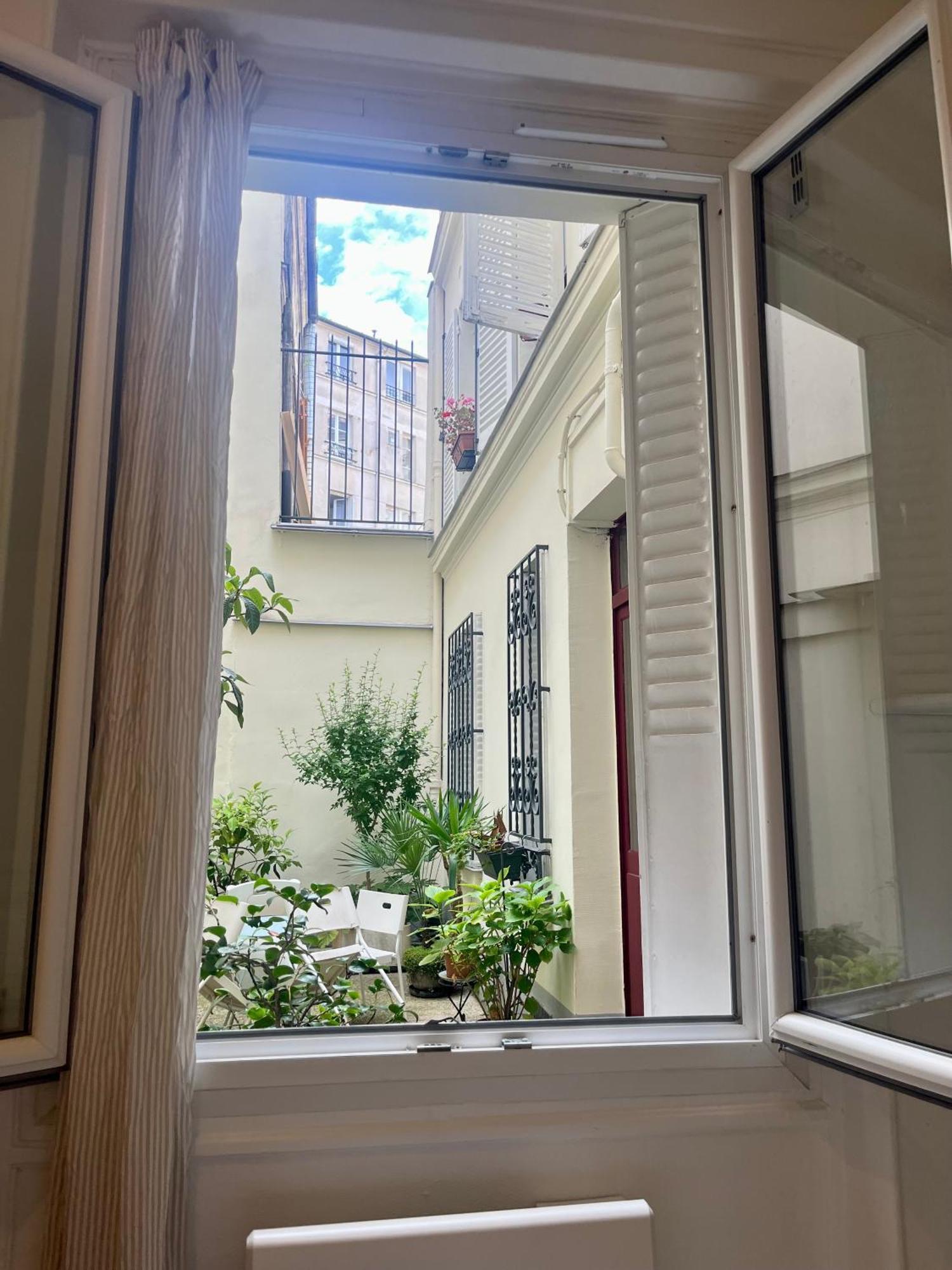 Apartment In Montmartre, Paris, Near Sacre-Coeur Read Host Profile For Booking Exterior foto