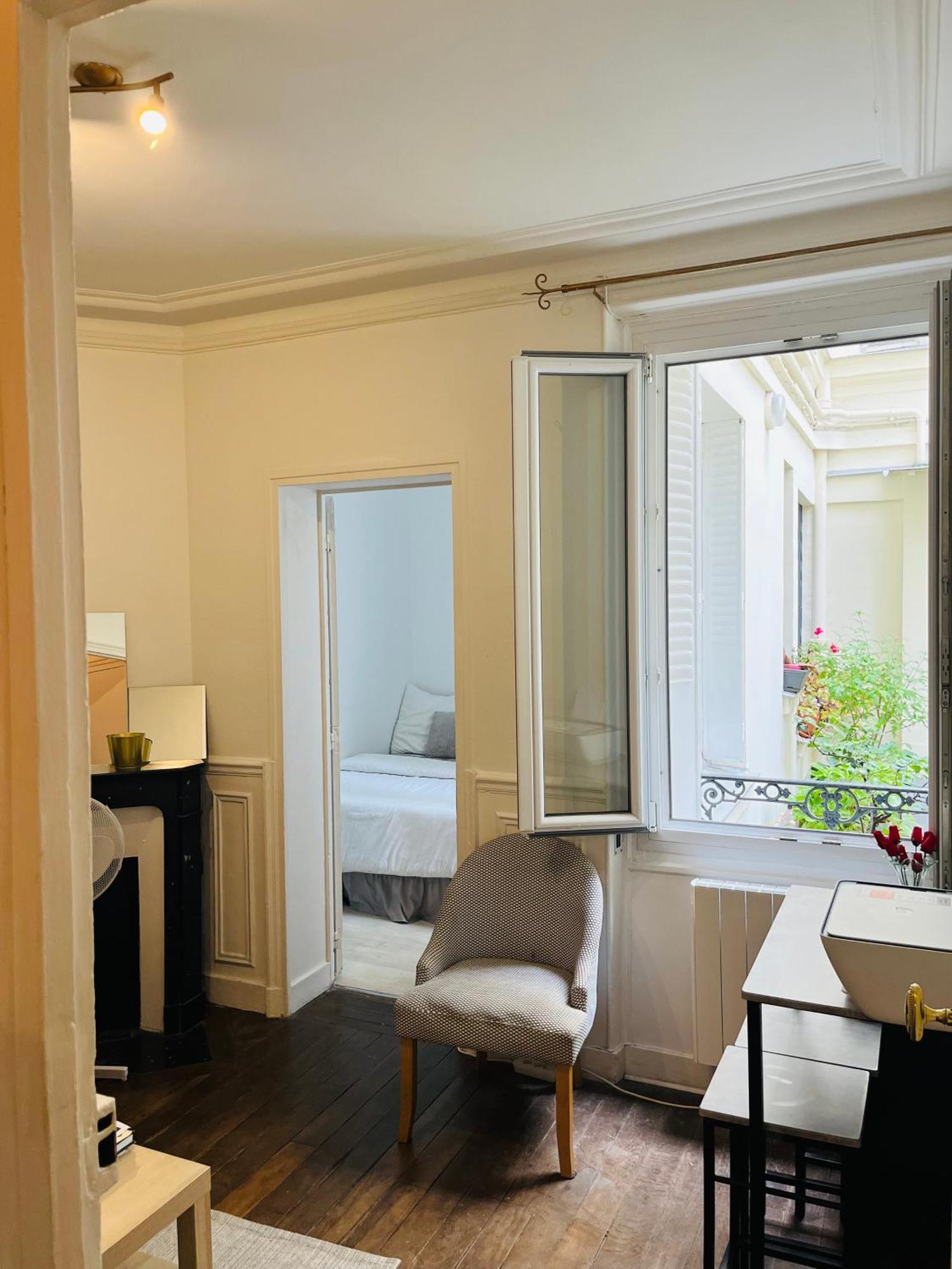 Apartment In Montmartre, Paris, Near Sacre-Coeur Read Host Profile For Booking Exterior foto